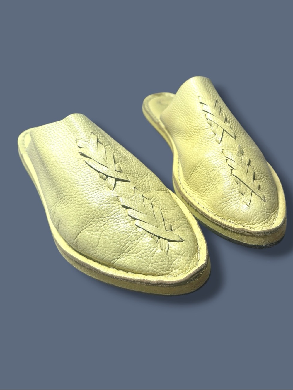 Free People Nova Flat Slides in Creamy Yellow. Size 38 (US 8) - Picture 4 of 12